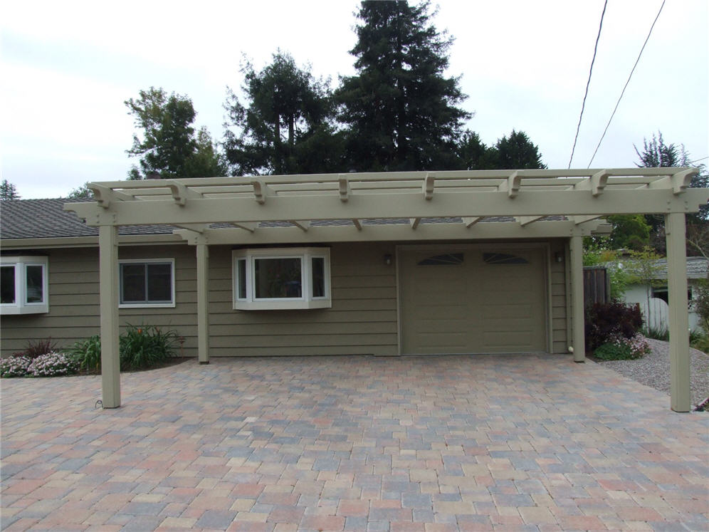 Trellis to Garage Entry