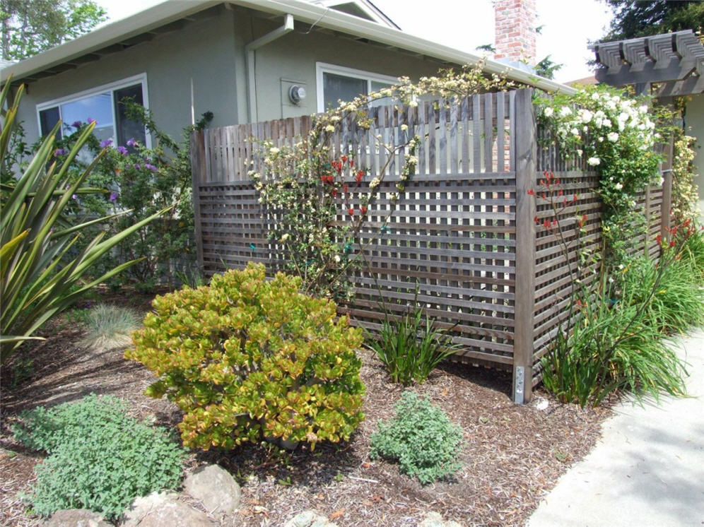 Grid-Like Fencing