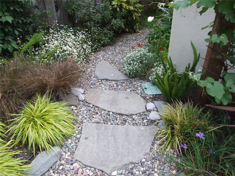 Paver and Gravel Path