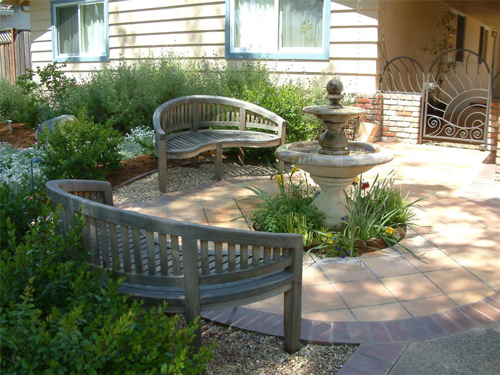 Curved Benches and Fountain