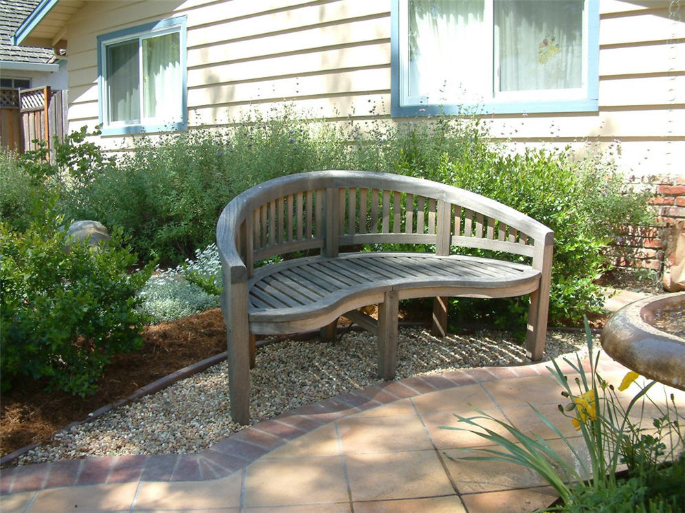 Curvy Wavy Bench